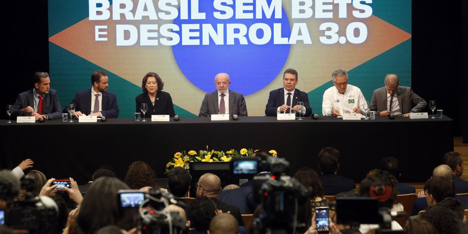 Governo cria 3ª fase do Desenrola com compra de dívidas pela União