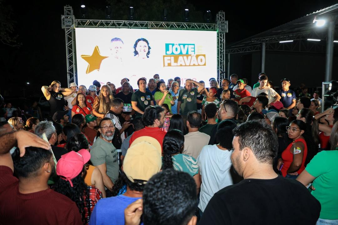 Reunião de apoio promovida pela prefeita Jôve Olliveira