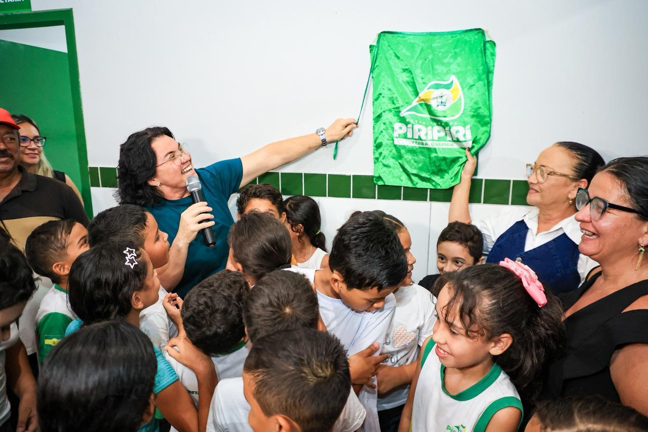Prefeitura de Piripiri entrega CETI Vicente Alves Ferreira reconstruído e ampliado na comunidade Açude da Baixa