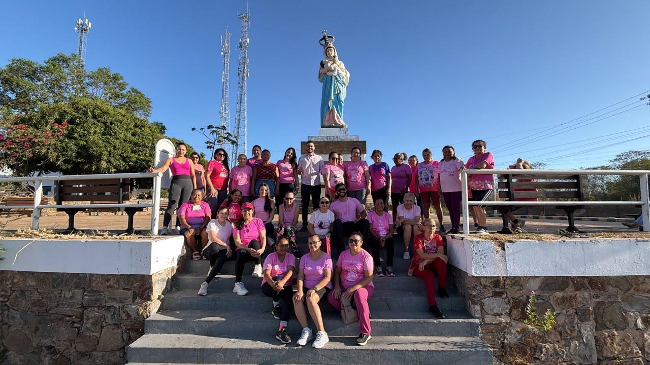 Caminhada do Outubro Rosa reúne mulheres em Piripiri e reforça cuidados com a saúde