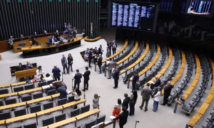 Câmara aprova criação de 51 cargos no Tribunal Regional do Trabalho em Fortaleza