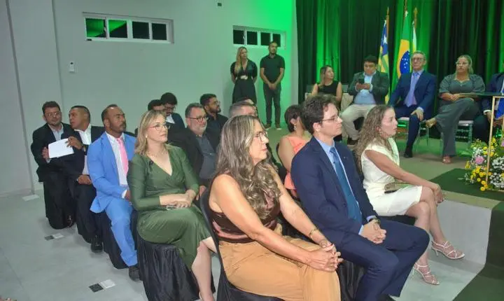Câmara de Piripiri homenageia personalidades com Títulos de Cidadão e Cidadã Piripiriense