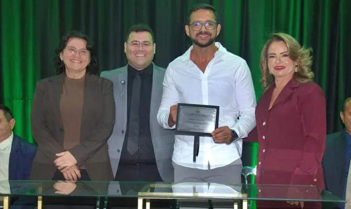 Câmara de Piripiri homenageia personalidades com Títulos de Cidadão e Cidadã Piripiriense