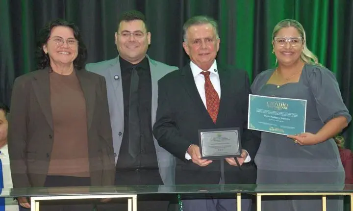 Câmara de Piripiri homenageia personalidades com Títulos de Cidadão e Cidadã Piripiriense
