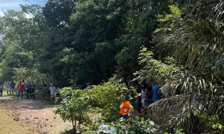 Capotamento na BR-222 em Esperantina deixa idosa morta