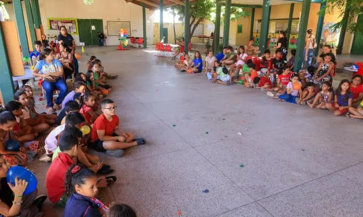 Colônia de Férias do Programa Vamos Aprender atende mais de 2 mil alunos em Piripiri