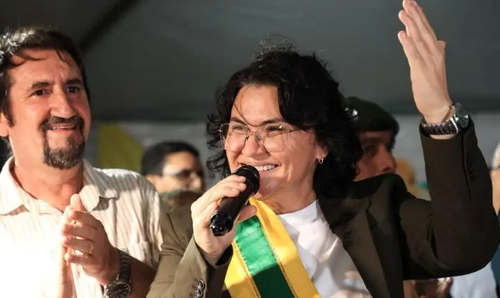Desfile Cívico de 7 de Setembro reúne escolas, instituições e forças de segurança em Piripiri