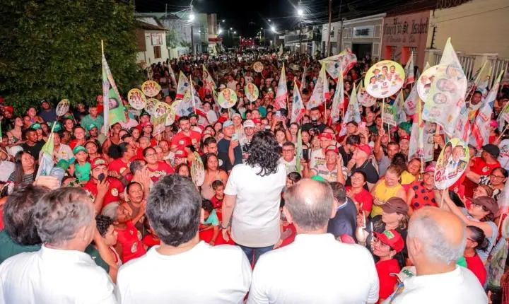Em Piripiri, Rafael Fonteles reúne multidão e ressalta série de ações no município