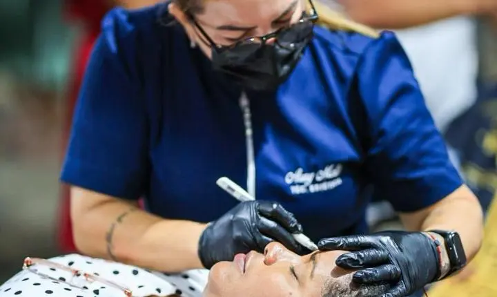 Festa das Mães promovida pela Prefeitura de Piripiri reúne grande público e sorteia moto 0 km
