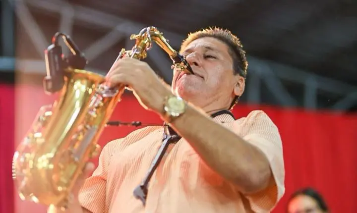 Festa das Mães promovida pela Prefeitura de Piripiri reúne grande público e sorteia moto 0 km