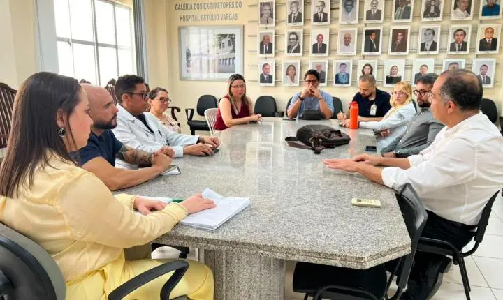 HGV recebe tutoria técnica para implantação do transplante de fígado