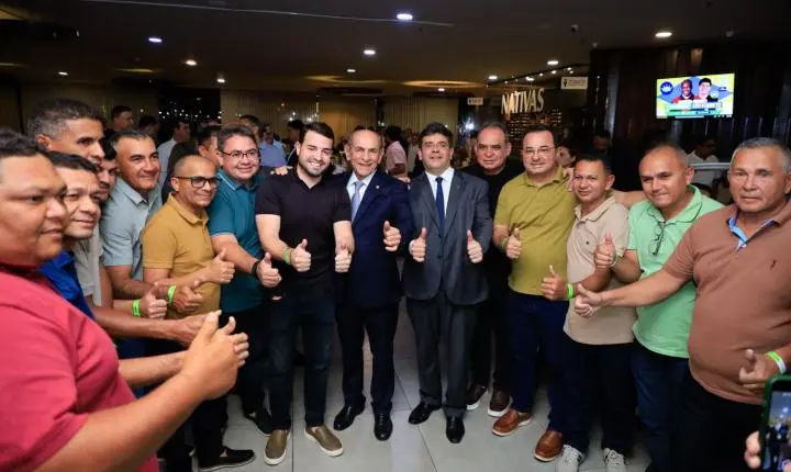  Marcelo Castro promove jantar em Brasília e reforça união em defesa dos municípios