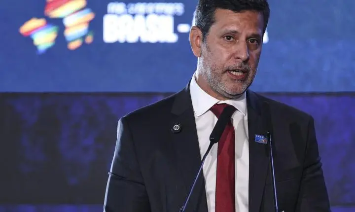 MEC irá pedir investigação de ameaças a universidades em redes sociais