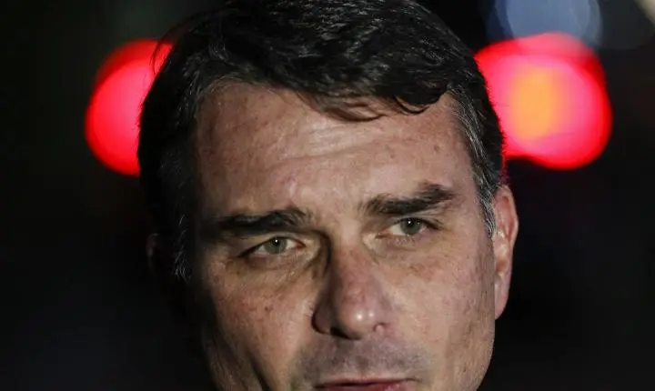 PF aponta cobranças de Flávio a Vorcaro por filme Dark Horse