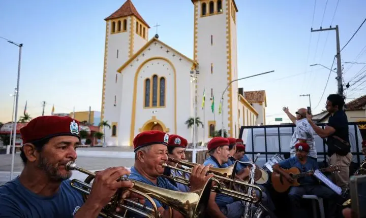 Piripiri celebra 116 anos com atos cívicos, inaugurações e missa em ação de graças