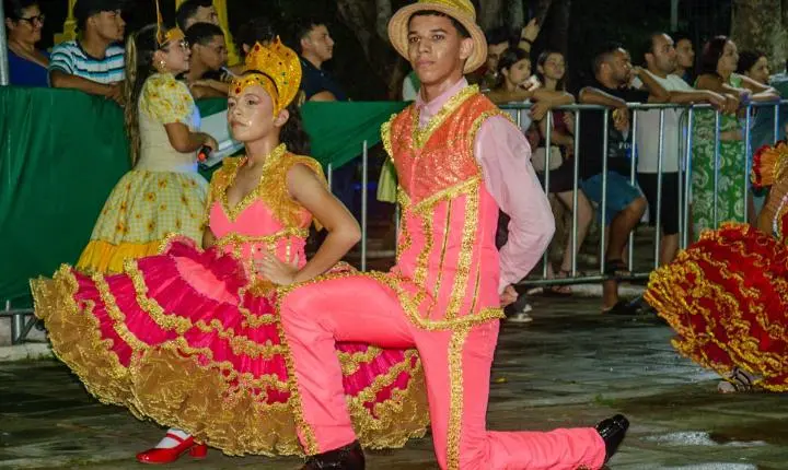 Piripiri Junina atrai grande público na terceira noite de celebrações