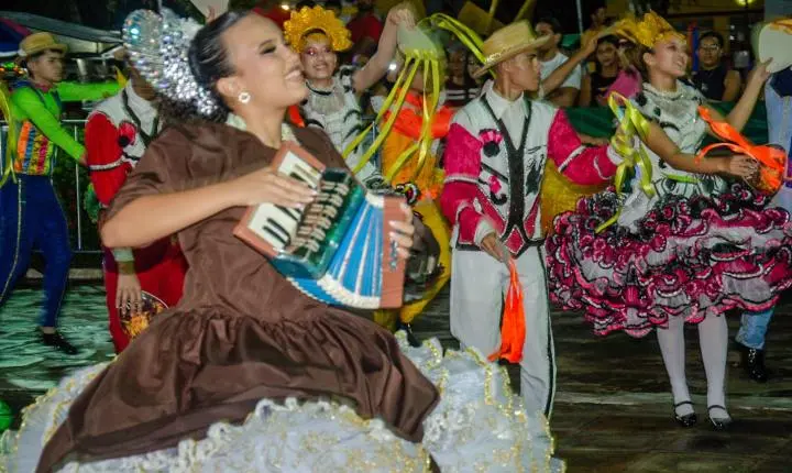 Piripiri Junina atrai grande público na terceira noite de celebrações