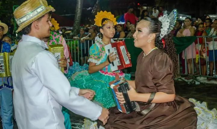 Piripiri Junina atrai grande público na terceira noite de celebrações