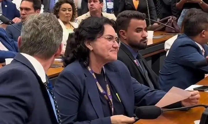 Prefeita de Piripiri participa da Marcha dos Municípios em Brasília e defende pautas estratégicas para os municípios
