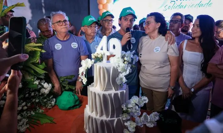 Prefeita Jôve Oliveira celebra aniversário com fé e solidariedade a causa animal