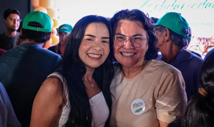Prefeita Jôve Oliveira celebra aniversário com fé e solidariedade a causa animal