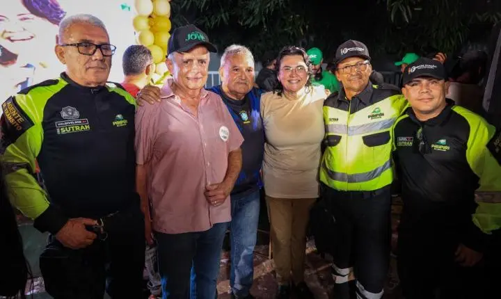 Prefeita Jôve Oliveira celebra aniversário com fé e solidariedade a causa animal