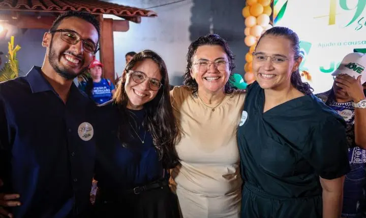 Prefeita Jôve Oliveira celebra aniversário com fé e solidariedade a causa animal