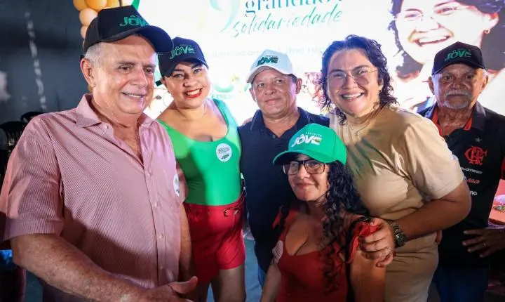 Prefeita Jôve Oliveira celebra aniversário com fé e solidariedade a causa animal