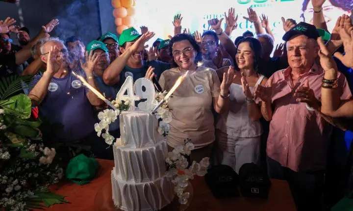 Prefeita Jôve Oliveira celebra aniversário com fé e solidariedade a causa animal