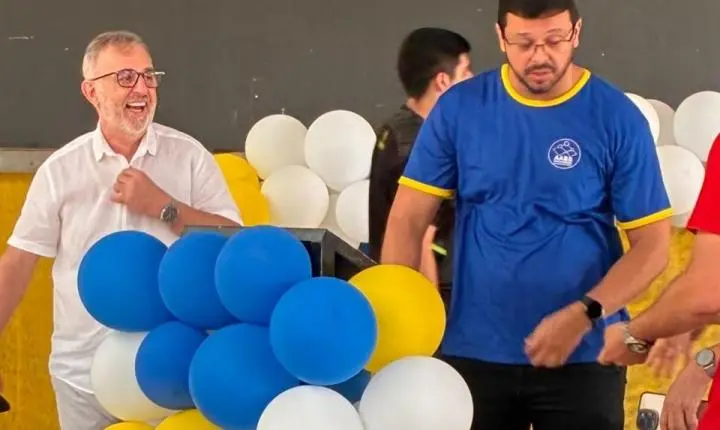 Prefeitura de Piripiri e AABB celebram 5 anos do AABB Comunidade com entrega de kits aos alunos
