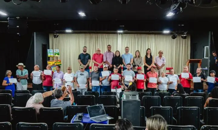 Prefeitura de Piripiri encerra Curso de Pintura do CAPS AD com entrega de certificados