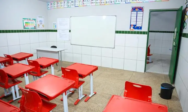 Prefeitura de Piripiri entrega CETI Vicente Alves Ferreira reconstruído e ampliado na comunidade Açude da Baixa