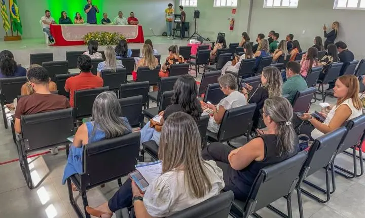 Prefeitura de Piripiri fortalece ações educacionais em encontro regional promovido pela 3ª GRE  