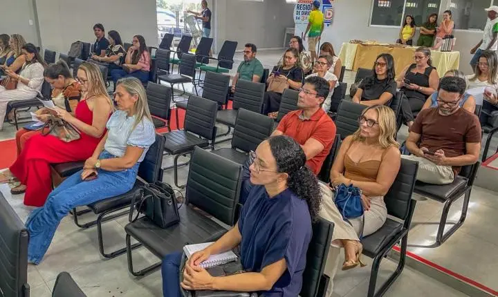 Prefeitura de Piripiri fortalece ações educacionais em encontro regional promovido pela 3ª GRE  