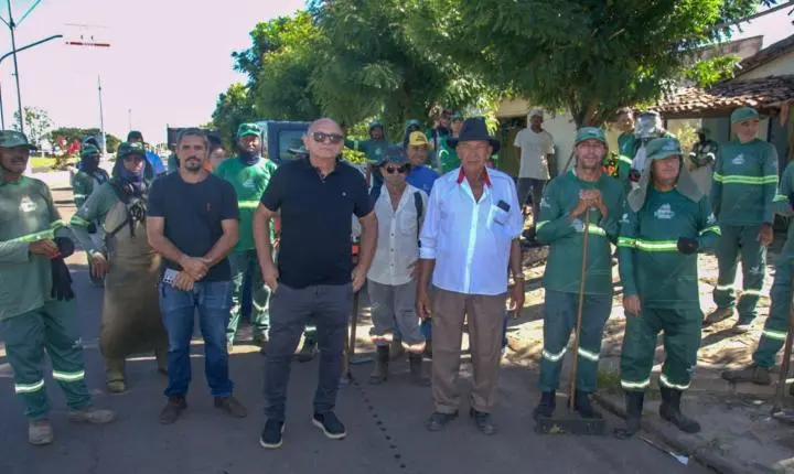 Prefeitura de Piripiri inicia Mutirão de Limpeza Pública no bairro Prado  