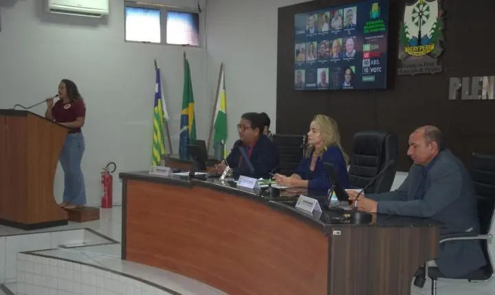 Presidente da FAMCC presta esclarecimentos na Câmara sobre o Residencial Antônia Flor