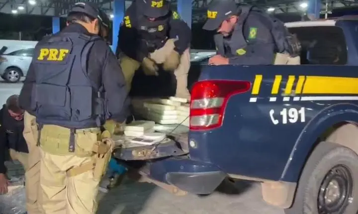 PRF apreende 475 kg de cocaína em caminhão na BR‑402, no Piauí