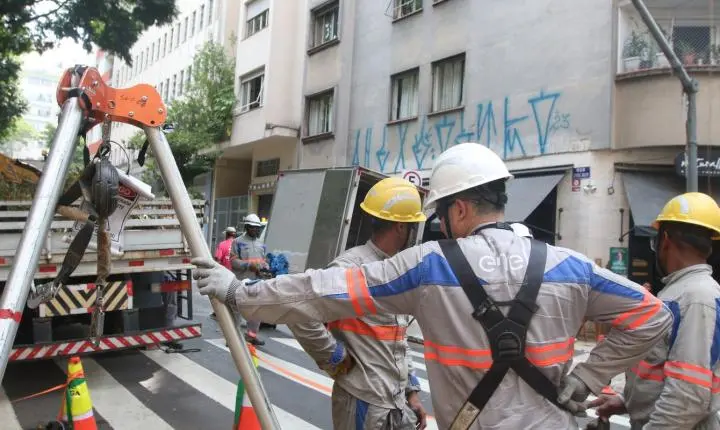Procon paulistano multa Enel por falhas no fornecimento de energia