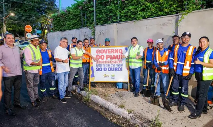 Rafael Fonteles vistoria novo asfalto na zona leste de Teresina; Governo investe R$ 6 milhões em cinco ruas da região