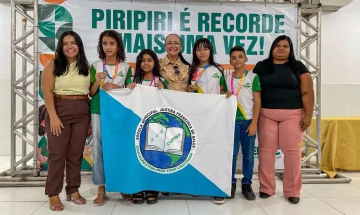 SEDUC de Piripiri entrega 328 medalhas da OBMEP Mirim a estudantes da rede municipal