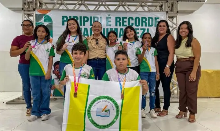 SEDUC de Piripiri entrega 328 medalhas da OBMEP Mirim a estudantes da rede municipal