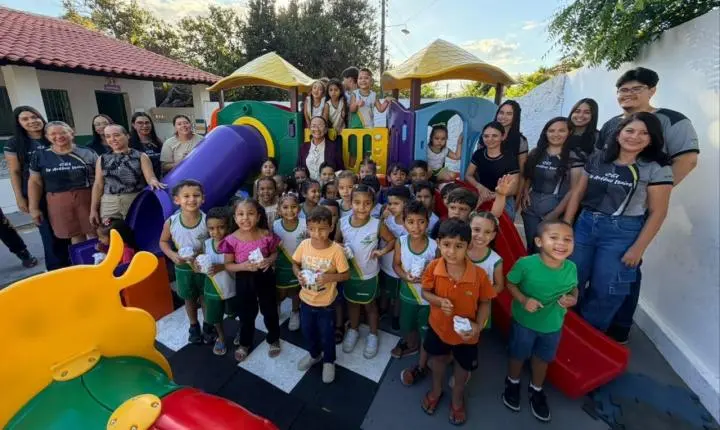 SEDUC de Piripiri entrega playground à Creche Antônio Isaías, na comunidade Caldeirão