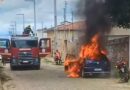 Automóvel pega fogo no centro da cidade de Piripiri